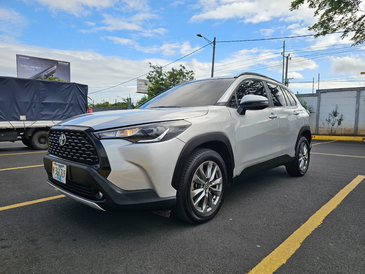 2022 Toyota Corolla Cross XLE
