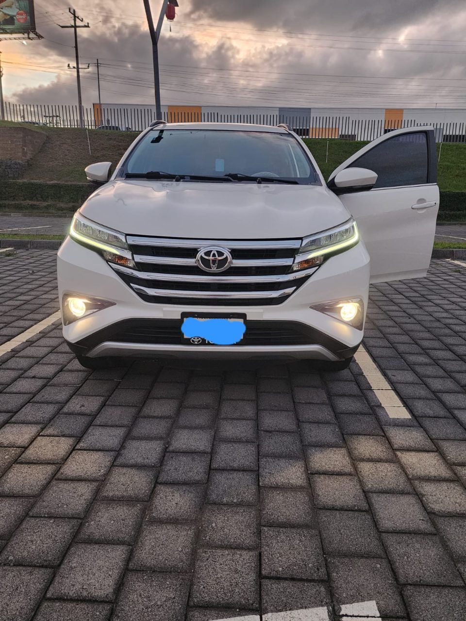 2024 Toyota Rush G