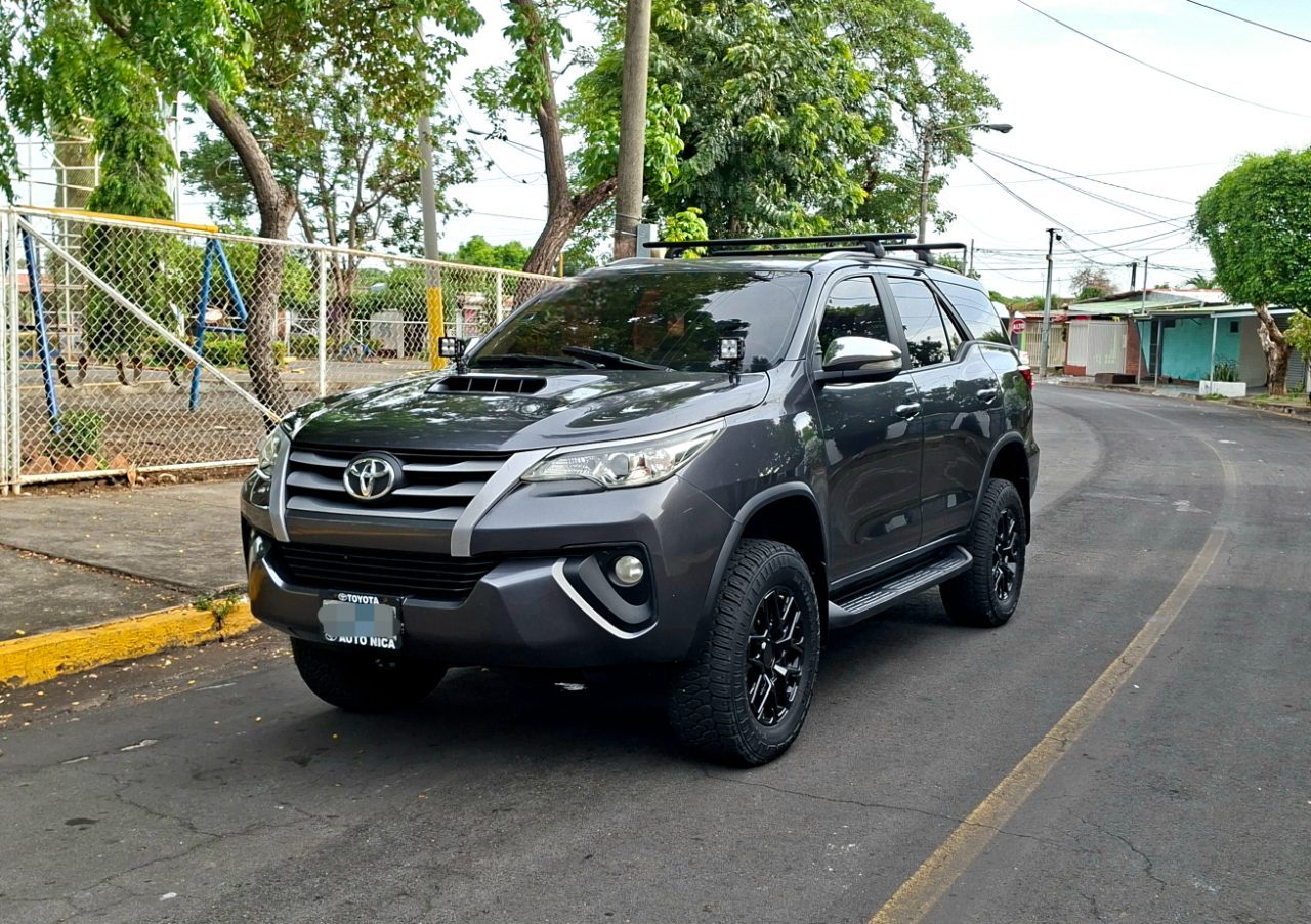 2018 Toyota Fortuner