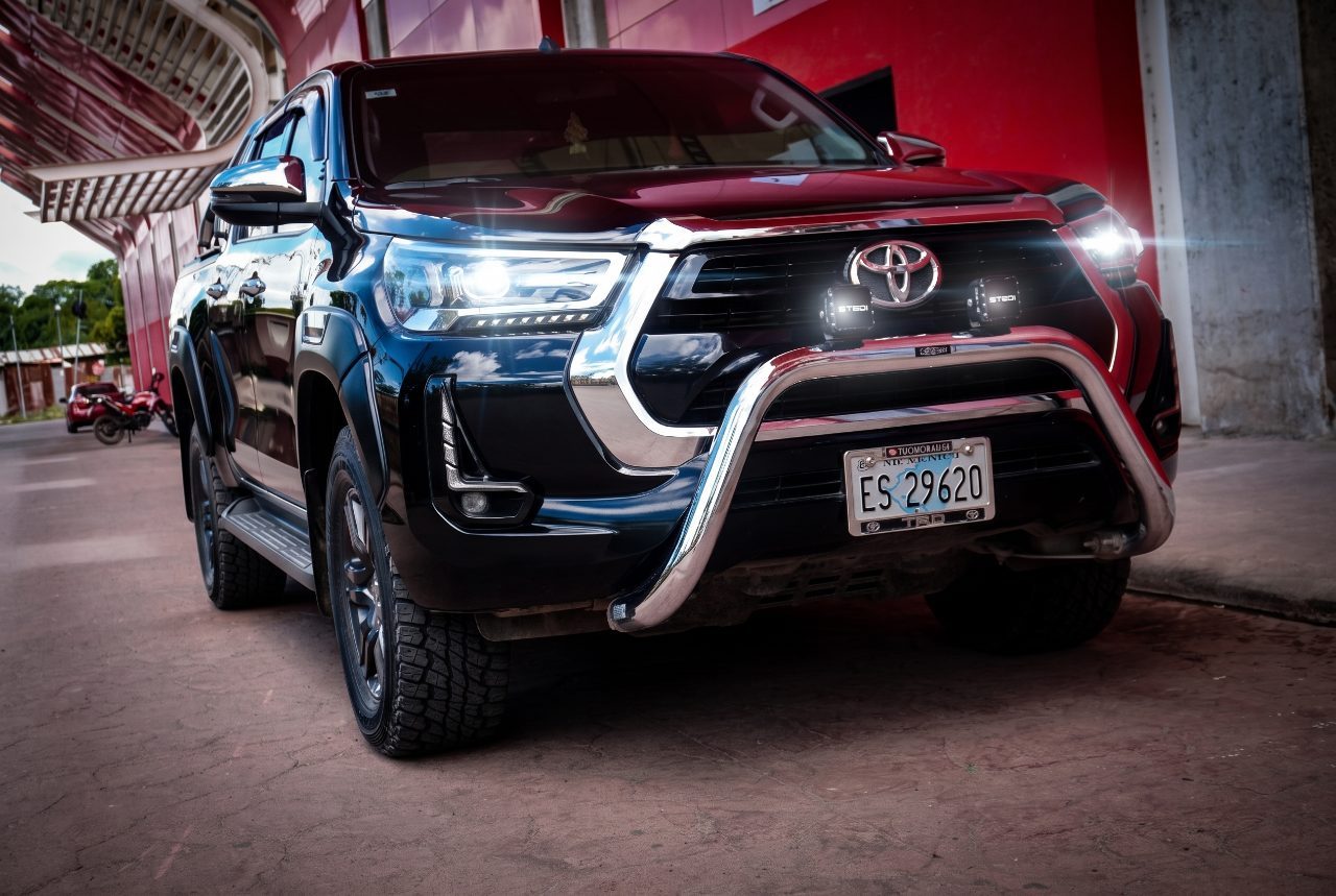 2022 Toyota Hilux SRV
